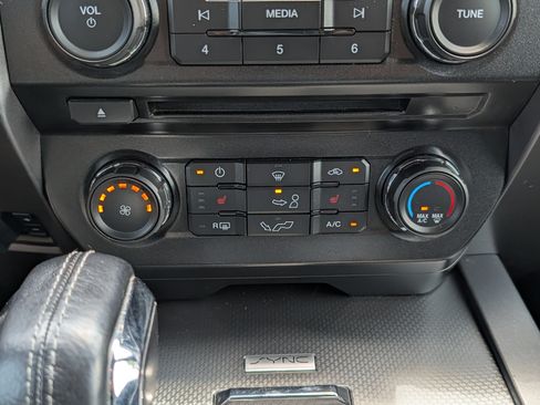 Used 2015 Ford F150 XLT w/ Equipment Group 302A Luxury AWD/4WD image 24