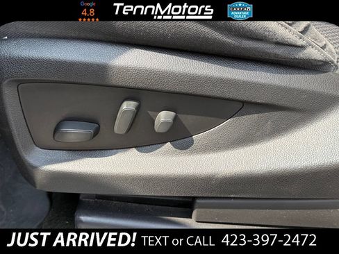 Used 2018 Chevrolet Silverado 1500 LT w/ All Star Edition AWD/4WD image 11