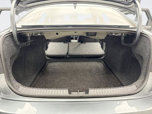 Used 2023 Volkswagen Jetta SE image 20