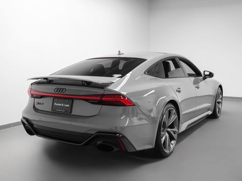 Used 2021 Audi RS 7 Sportback image 12