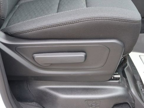 New 2026 RAM 1500 Big Horn AWD/4WD image 10