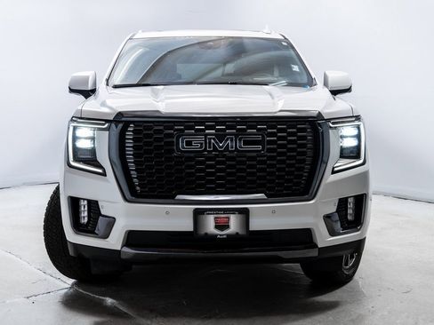 Used 2024 GMC Yukon XL Denali Ultimate image 9