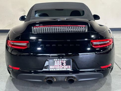 Used 2017 Porsche 911 Carrera S image 12