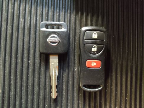 Used 2015 Nissan Titan PRO-4X w/ Pro-4x Luxury Package AWD/4WD image 32