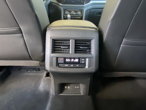 Certified 2023 Volkswagen Atlas SEL R-Line AWD/4WD image 44