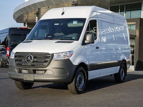 New 2025 Mercedes-Benz Sprinter 2500 image 3