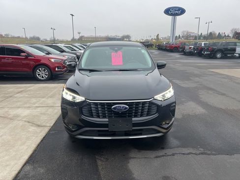 Used 2023 Ford Escape Active w/ Tech Pack #2 image 2