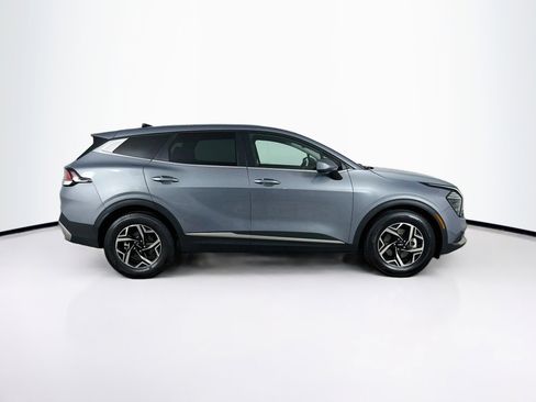 Used 2025 Kia Sportage LX FWD image 10