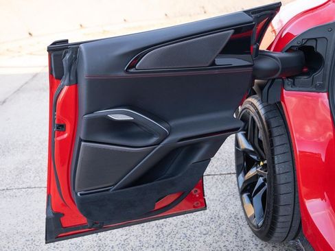 Used 2025 Ferrari Purosangue AWD/4WD image 56