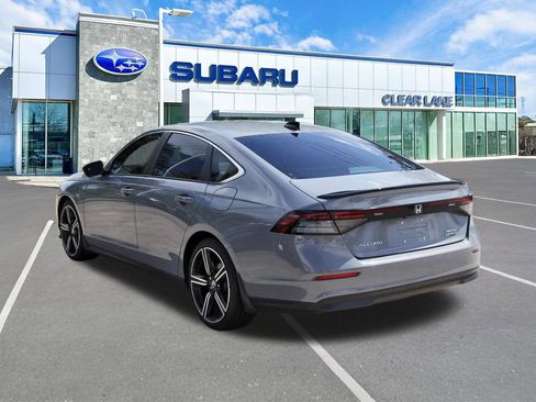Used 2025 Honda Accord Sport image 4