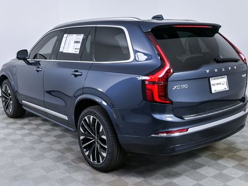 New 2026 Volvo XC90 T8 Plus w/ Protection Package Premier image 3