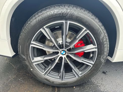 New 2026 BMW X5 xDrive40i w/ M Sport Package AWD/4WD image 31