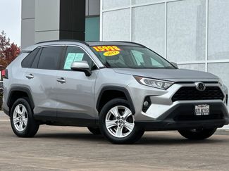 Used 2019 Toyota RAV4 XLE video 2