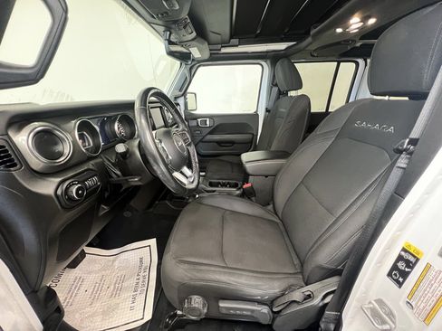 Used 2022 Jeep Wrangler Unlimited Sahara w/ Cold Weather Group image 4