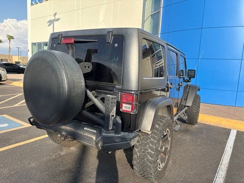Used 2011 Jeep Wrangler Unlimited Rubicon w/ Call of Duty Group AWD/4WD image 10