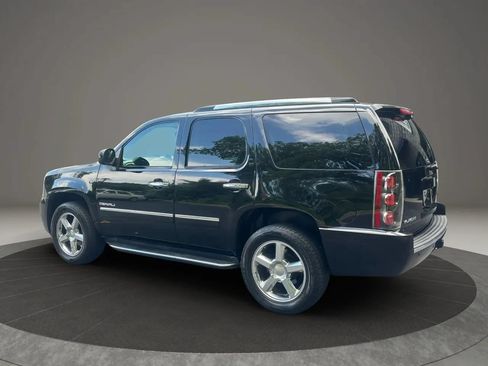 Used 2014 GMC Yukon Denali AWD/4WD image 9