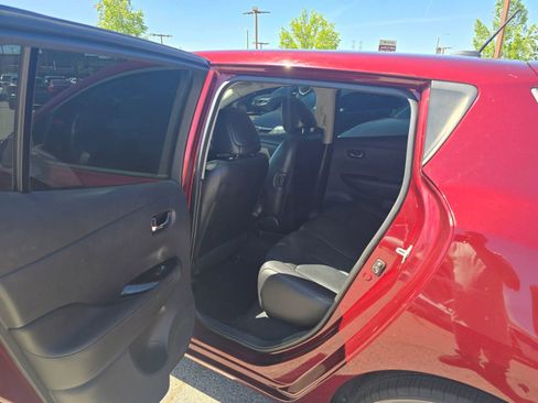 Used 2016 Nissan Leaf SL w/ Premium Package FWD image 11