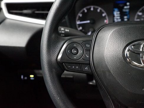 Certified 2025 Toyota Corolla LE FWD image 14