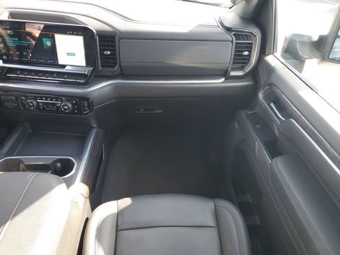 Used 2025 Chevrolet Silverado 3500 LTZ w/ LTZ Plus Package image 17