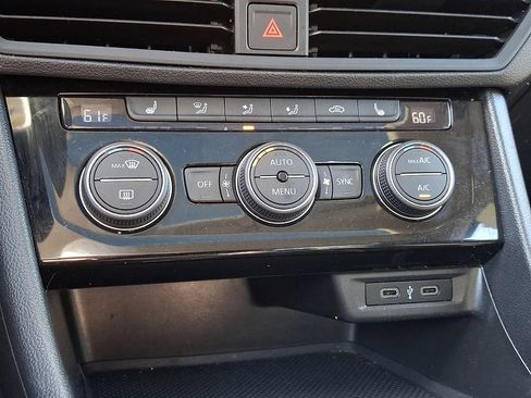Used 2022 Volkswagen Jetta SE FWD image 14