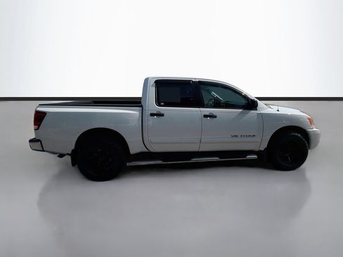 Used 2012 Nissan Titan SV w/ SV Value Truck Pkg RWD image 4