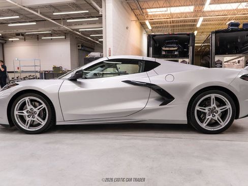 Used 2020 Chevrolet Corvette Stingray Premium Cpe w/ 3LT Preferred Equipment Group image 15