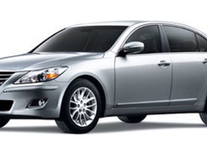 Used 2013 Hyundai Genesis 3.8 w/ Technology Pkg