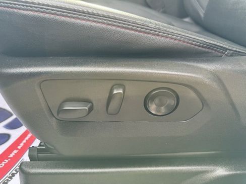 Used 2022 Chevrolet Suburban RST w/ Luxury Package image 14