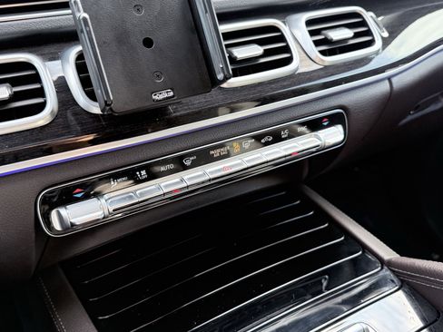 Used 2022 Mercedes-Benz GLS 450 4MATIC image 70