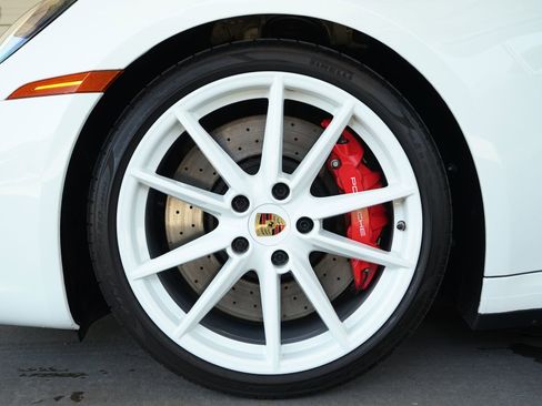 Used 2022 Porsche 911 Carrera 4 GTS AWD/4WD image 31
