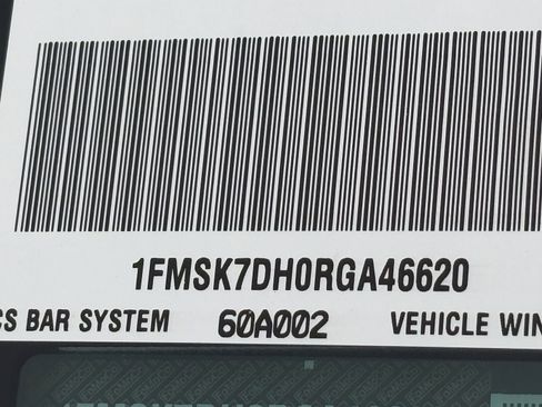 Used 2024 Ford Explorer XLT w/ Equipment Group 202A image 30