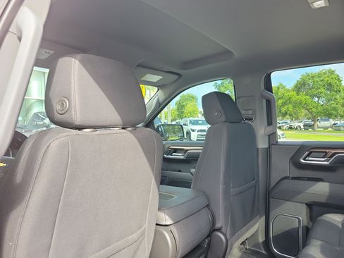 Used 2023 Chevrolet Silverado 1500 LT RWD image 14