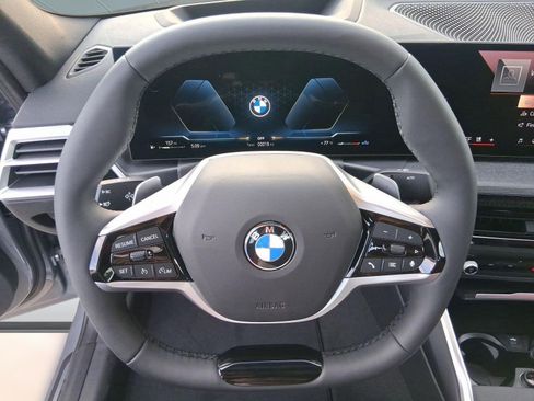 Used 2026 BMW 330i xDrive Sedan w/ Premium Package AWD/4WD image 21