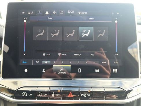 New 2026 Jeep Compass Limited image 19