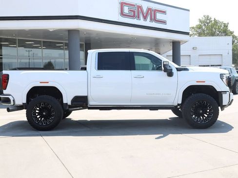 Used 2026 GMC Sierra 3500 Denali Ultimate AWD/4WD image 7
