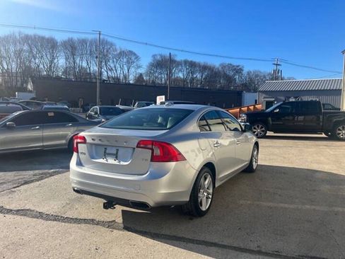 Used 2014 Volvo S60 T5 FWD image 5