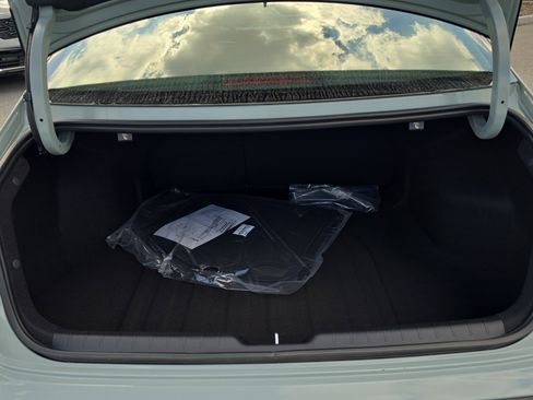 New 2025 Kia K4 LXS image 12