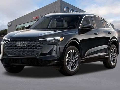 Used 2025 Audi Q5 Premium w/ Convenience Package AWD/4WD image 1