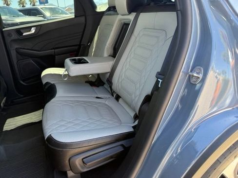Certified 2024 Ford Escape Platinum w/ Premium Technology Package AWD/4WD image 34
