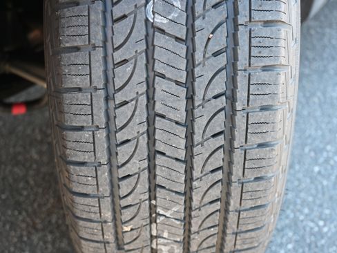 Certified 2025 Subaru Ascent Premium image 12