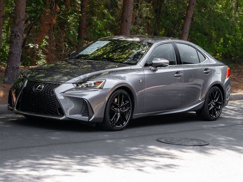 Used 2017 Lexus IS 200t F Sport w/ F Sport Package RWD image 47