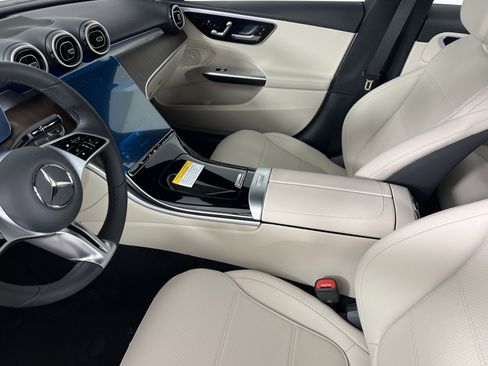 New 2025 Mercedes-Benz C 300 4MATIC Sedan image 17