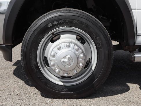 Used 2021 RAM 5500 Tradesman w/ Chrome Appearance Group image 38