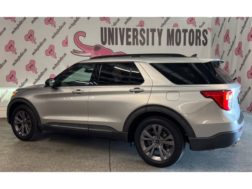 Used 2022 Ford Explorer XLT w/ Equipment Group 202A RWD image 13