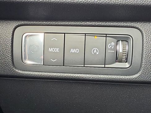 Used 2026 Chevrolet Traverse Z71 w/ Driver Confidence Package AWD/4WD image 14