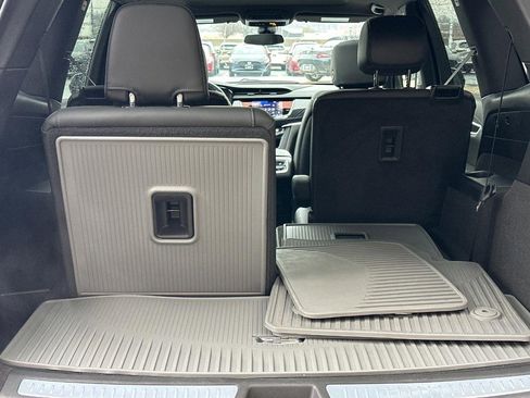 Certified 2024 Cadillac XT6 Premium Luxury image 4