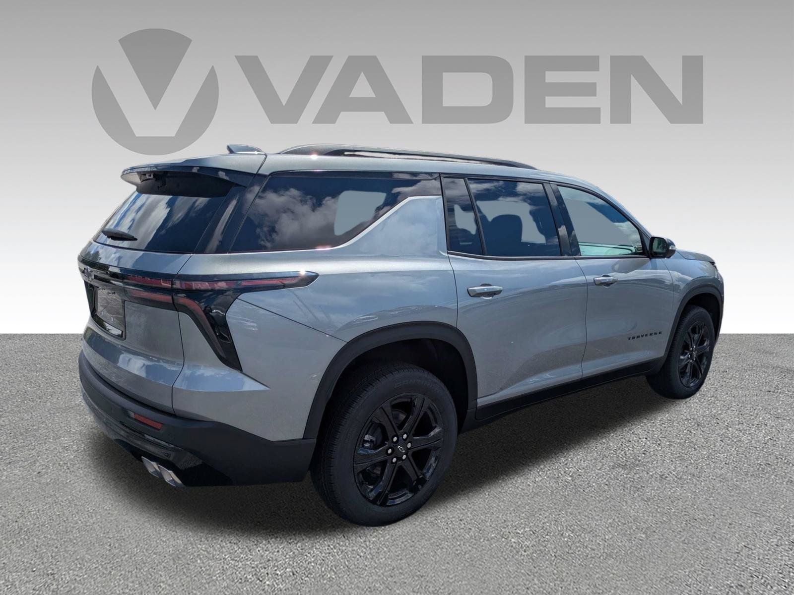 New 2027 Chevrolet Traverse LT w/ Midnight/Sport Edition FWD image 26