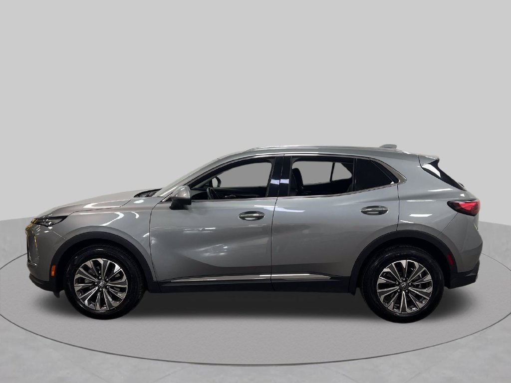 Used 2024 Buick Envision Preferred AWD/4WD image 2