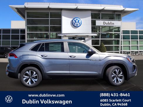 New 2025 Volkswagen Atlas Cross Sport SE image 3