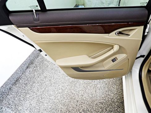 Used 2013 Cadillac CTS Luxury RWD image 9